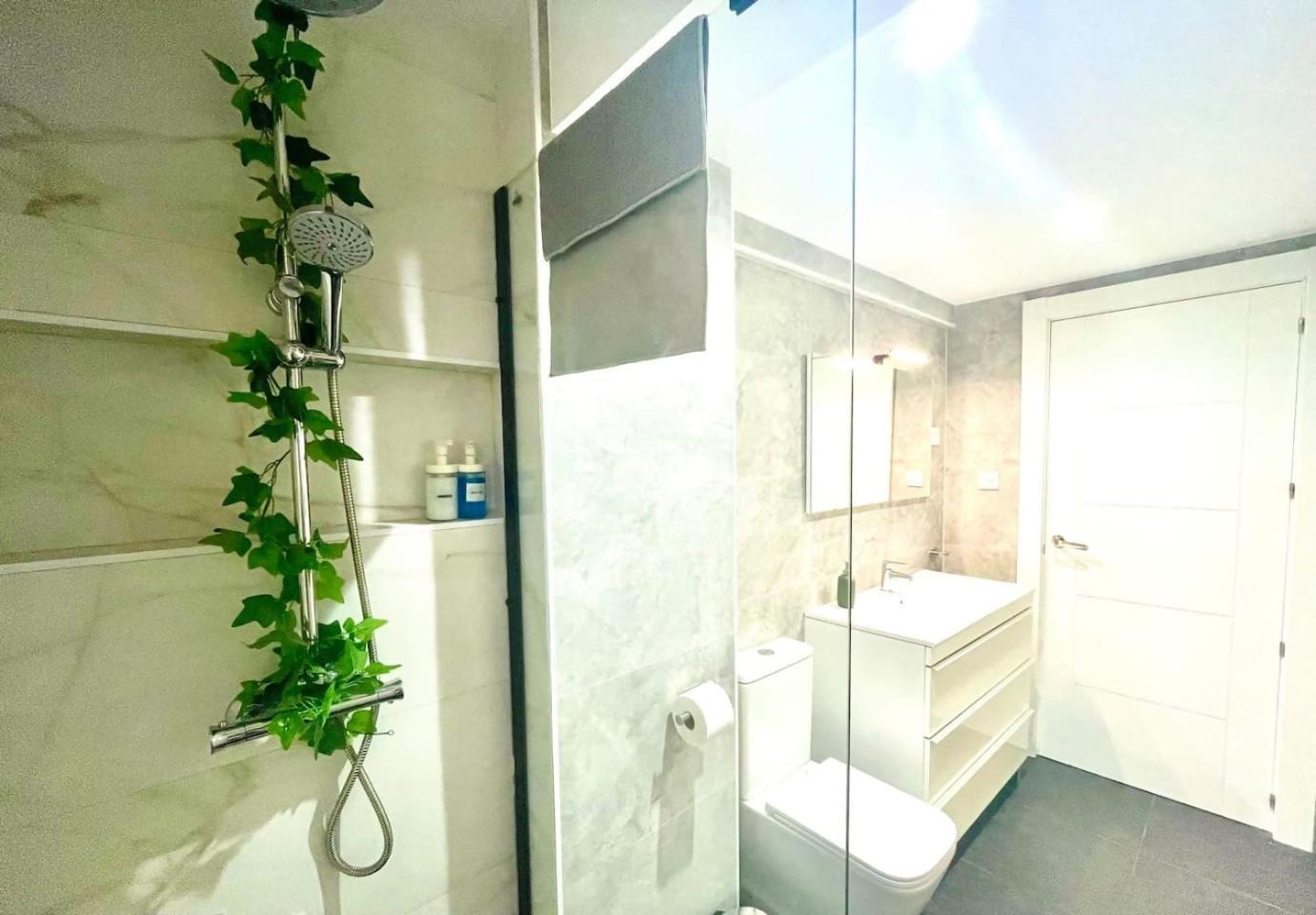 Moderno Apartamento Cerca Del Metro Bilbao Eksteriør bilde